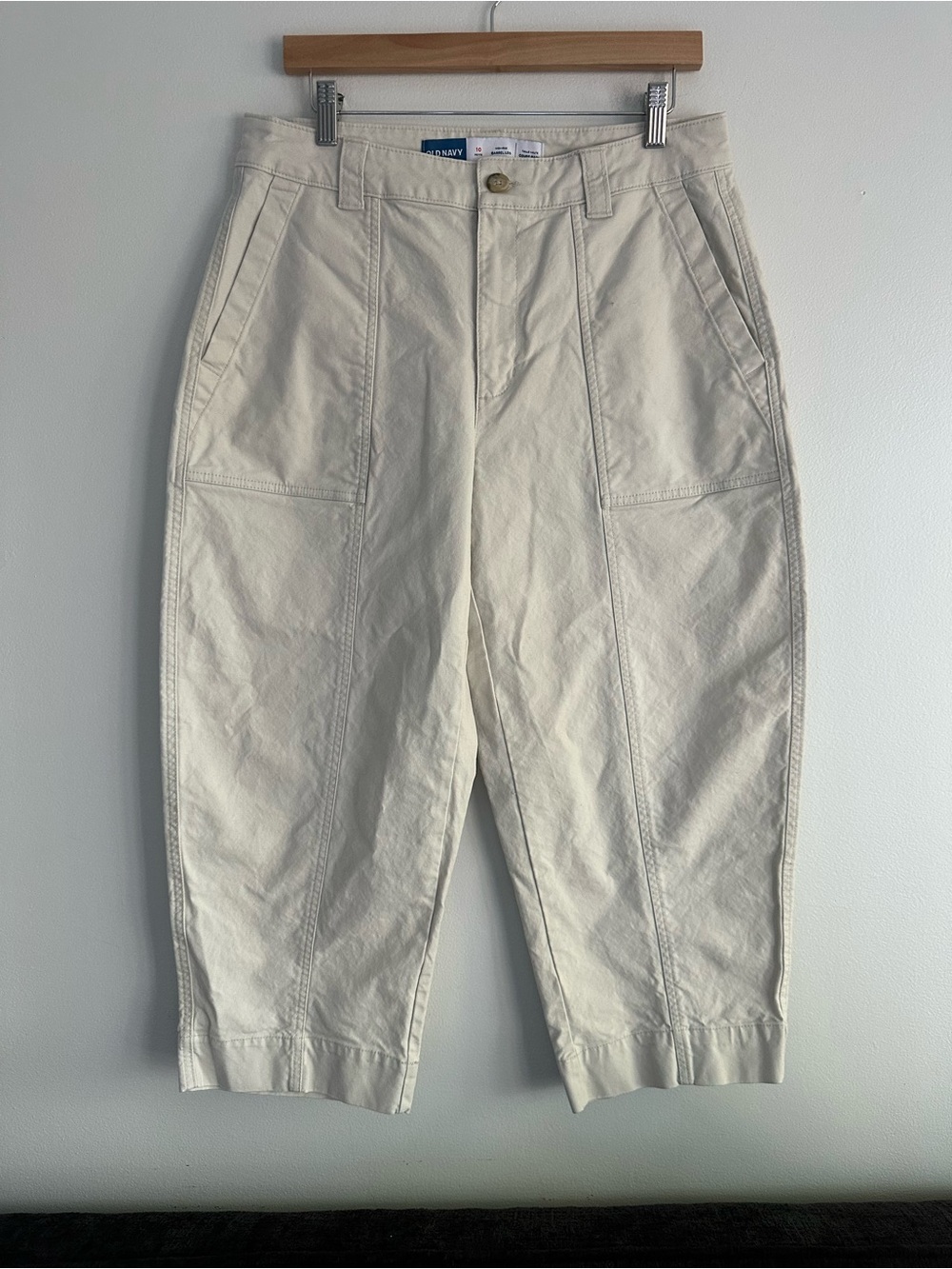 Old Navy Barrel White Cream Cropped Utility Jeans Size 10